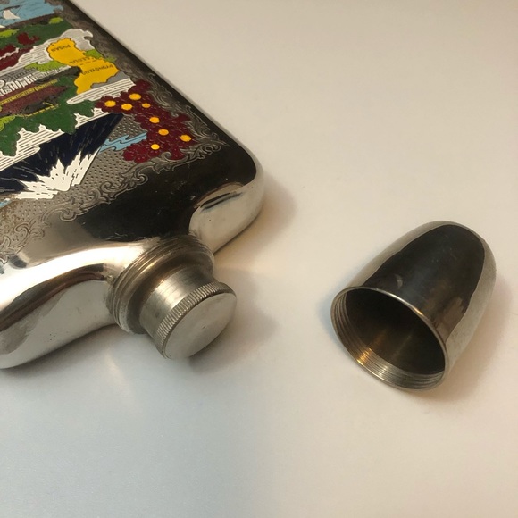 Vintage antique EUC metal flask embossed Japan map - Picture 5 of 17